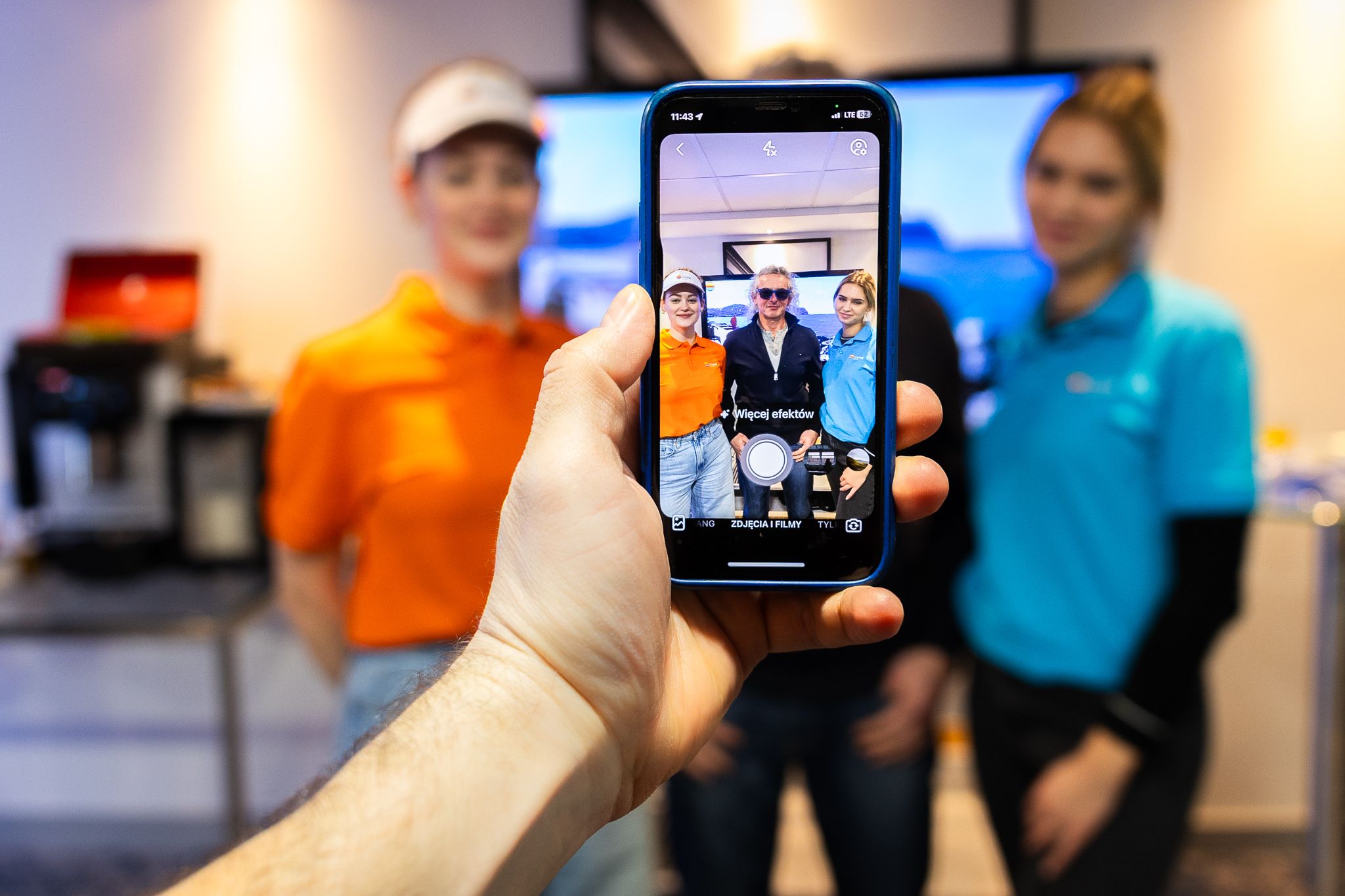 Lorem ipsum dolor sit amet, consetetur sadipscing elitred diam nonumy eirmod tempor invidunt ut labore.