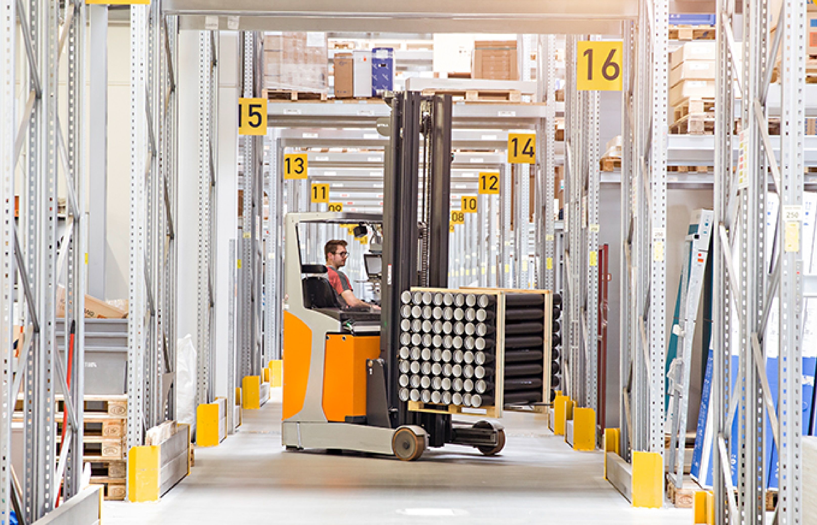 Lorem ipsum dolor sit amet, consetetur sadipscing elitred diam nonumy eirmod tempor invidunt ut labore.