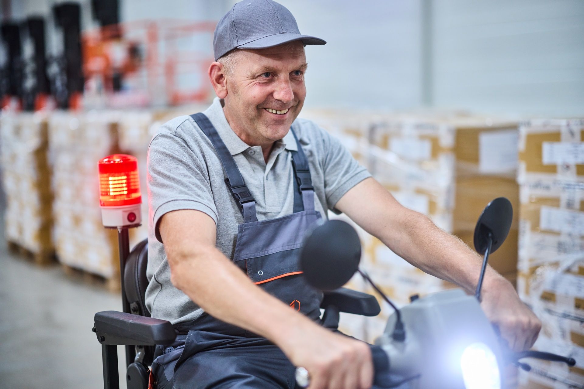 Lorem ipsum dolor sit amet, consetetur sadipscing elitred diam nonumy eirmod tempor invidunt ut labore.