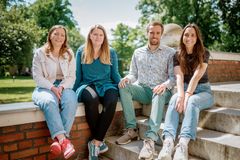 Foto einer Gruppe von Mitarbeitenden aus der Verwaltung der Kaiserswerther Diakonie.