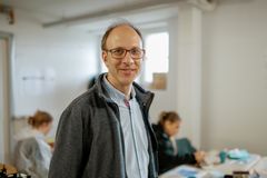 Foto eines Dozenten der Fliedner Fachhochschule Düsseldorf.