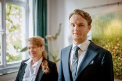 Zwei Mitarbeitende aus unserem Hotel Mutterhaus.