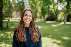 Portraitfoto von Leonie Dahlem, Referentin im Recruiting.