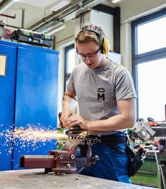 Schweißer bei der Arbeit