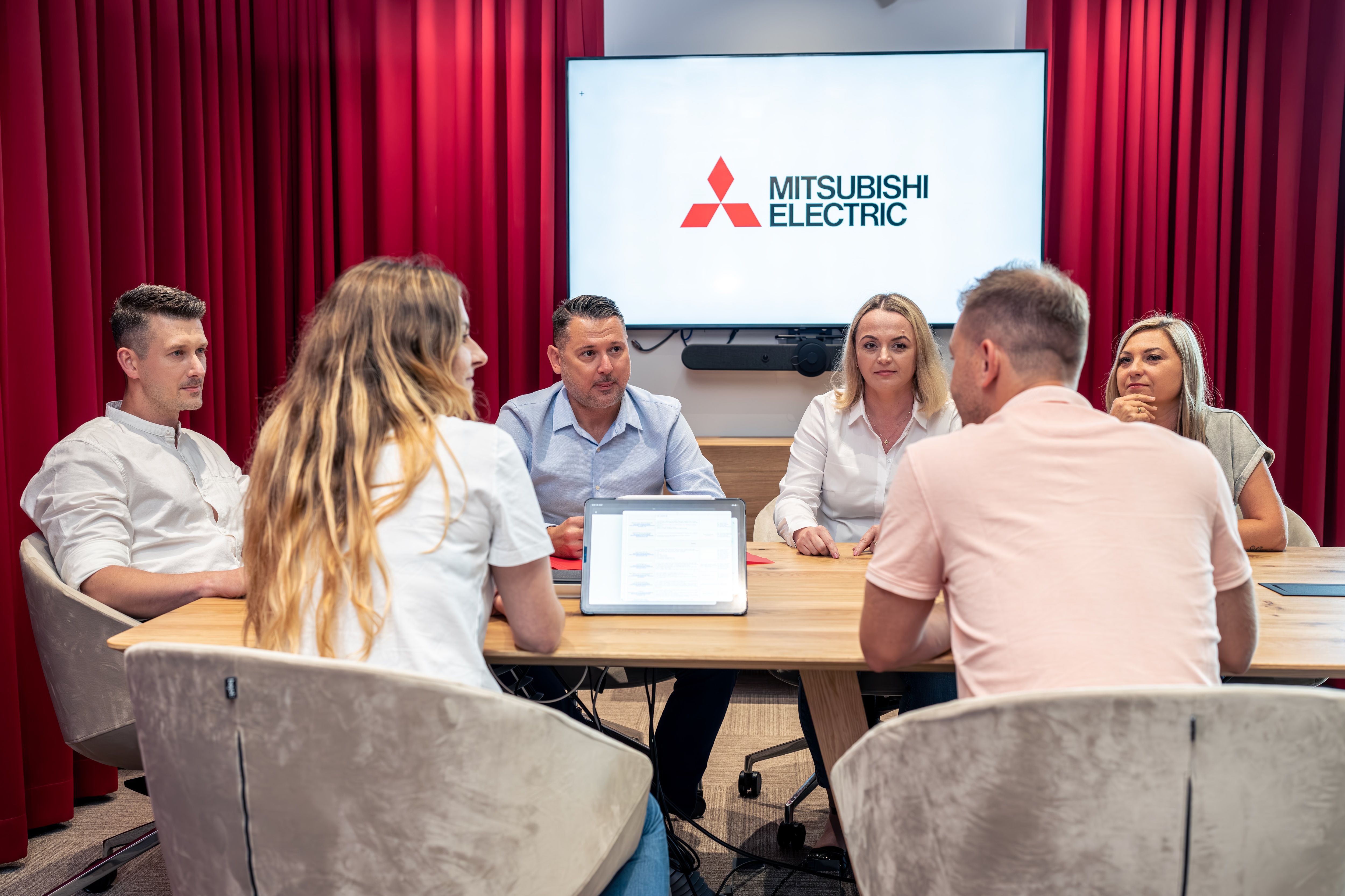 Lorem ipsum dolor sit amet, consetetur sadipscing elitred diam nonumy eirmod tempor invidunt ut labore.