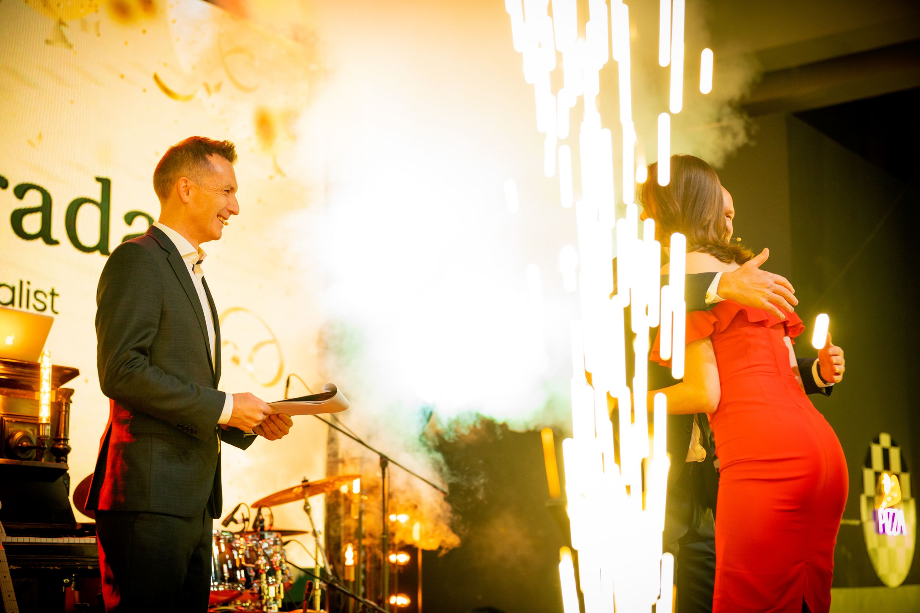 Lorem ipsum dolor sit amet, consetetur sadipscing elitred diam nonumy eirmod tempor invidunt ut labore.