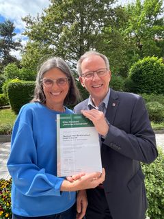 Christine Bauer und Andreas Herzog mit BGM Zertifikat