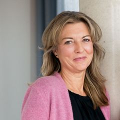 Bild von Sandra Müller - einer Mitarbeiterin der HR-Abteilung