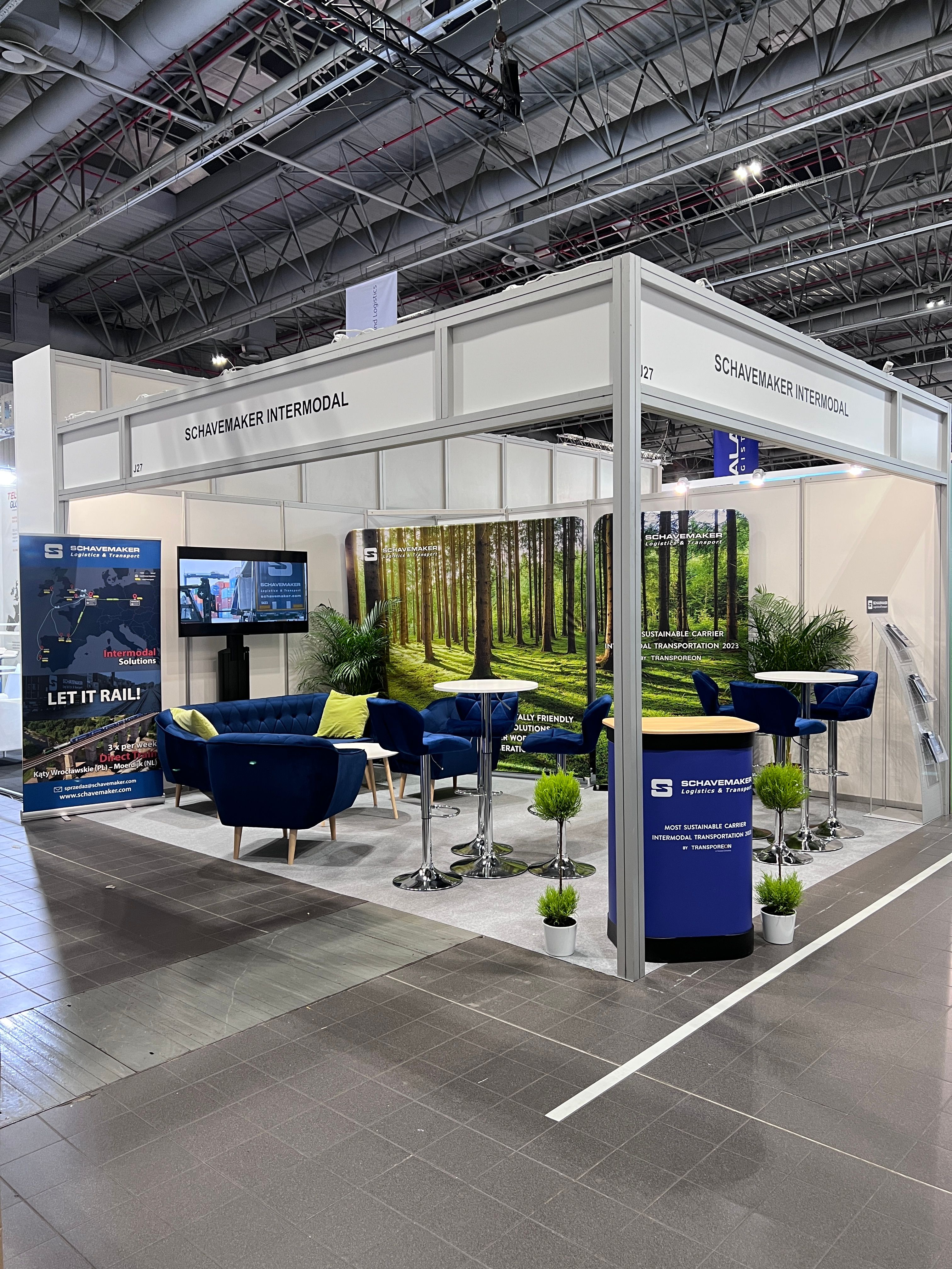 Lorem ipsum dolor sit amet, consetetur sadipscing elitred diam nonumy eirmod tempor invidunt ut labore.