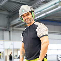 Portrait eines Lagermitarbeiters